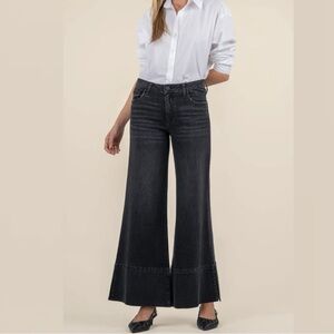 NEW Evereve KUT From The Kloth Goldie Mid Rise Superflare Streamline Black Jeans